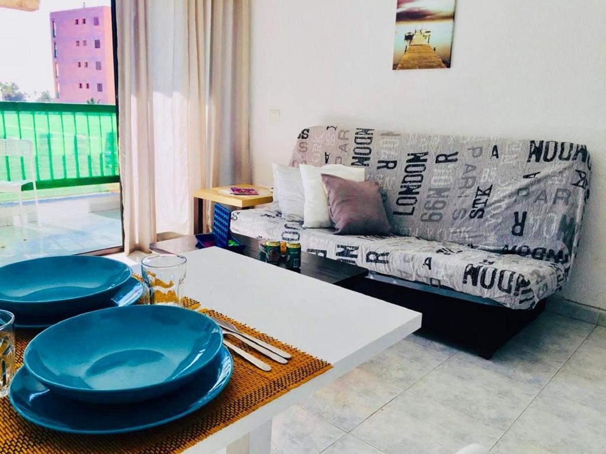 Beach And Pool In Playa De Las Americas Apartment ภายนอก รูปภาพ