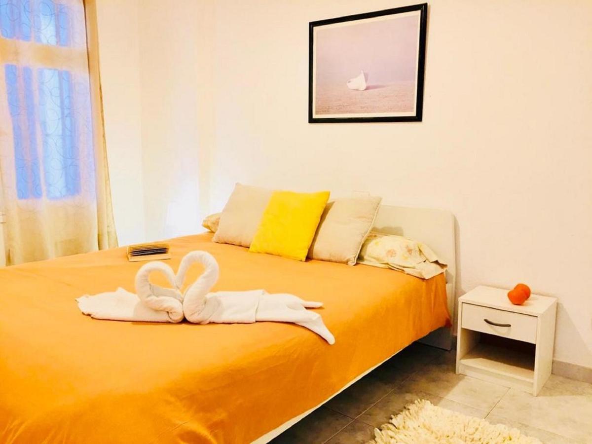 Beach And Pool In Playa De Las Americas Apartment ภายนอก รูปภาพ
