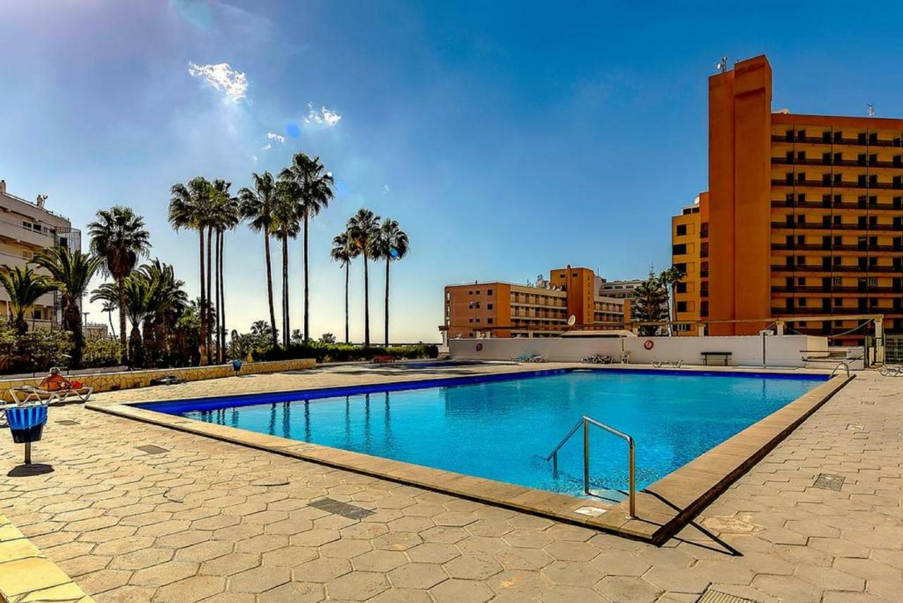 Beach And Pool In Playa De Las Americas Apartment ภายนอก รูปภาพ
