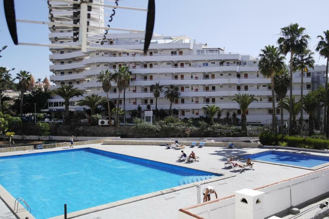 Beach And Pool In Playa De Las Americas Apartment ภายนอก รูปภาพ
